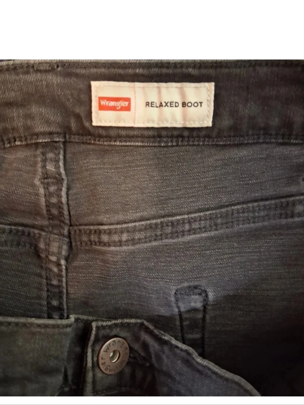 Wrangler Relaxed Bootcut Fit Jeans in Faded Black 42/30
